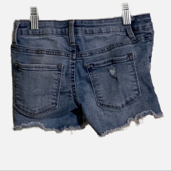 SO Trendy Distressed Lace Fringe Hem Denim Jeans Cutoffs. Size 7 Girls - Picture 2 of 10